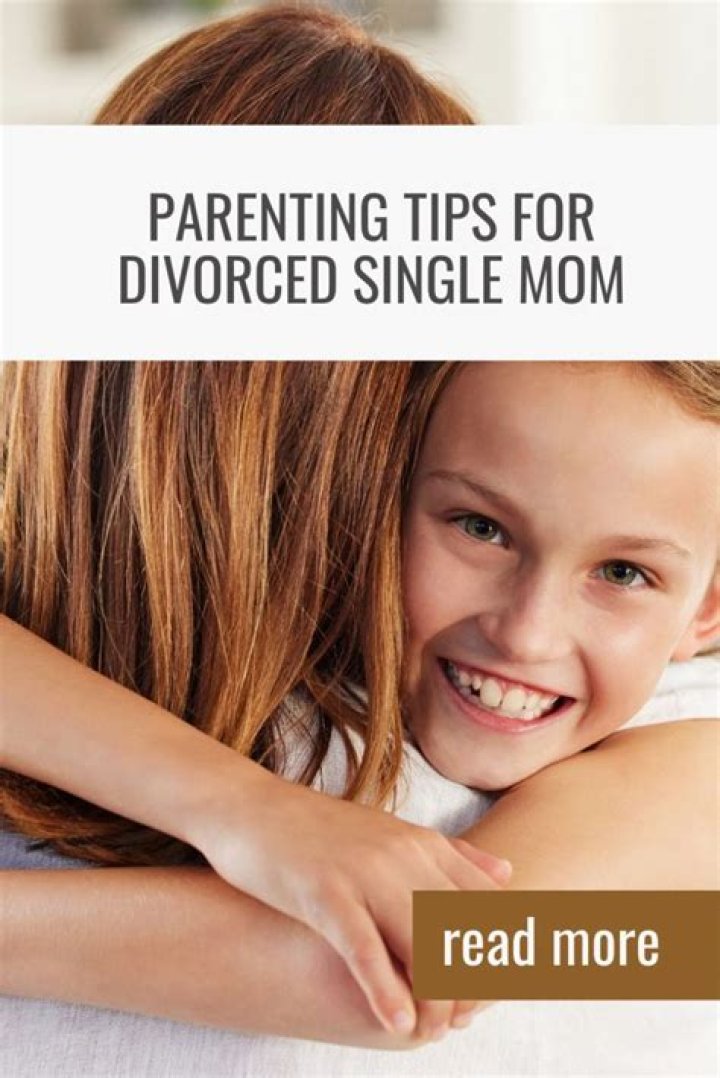 Are divorced moms considered single moms?