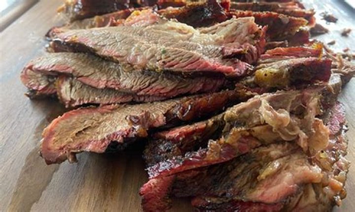 How do you keep brisket moist?