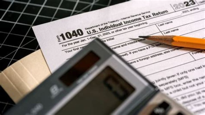 How long can taxpayers file qualifying widows?
